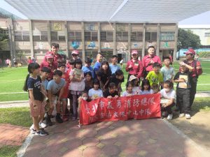 五年級消防體驗代表照片
